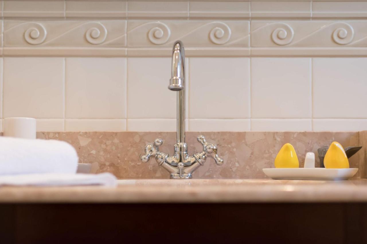 Duomo Seaside Deluxe Apartment By Ortigia Apartments Syracuse Екстер'єр фото