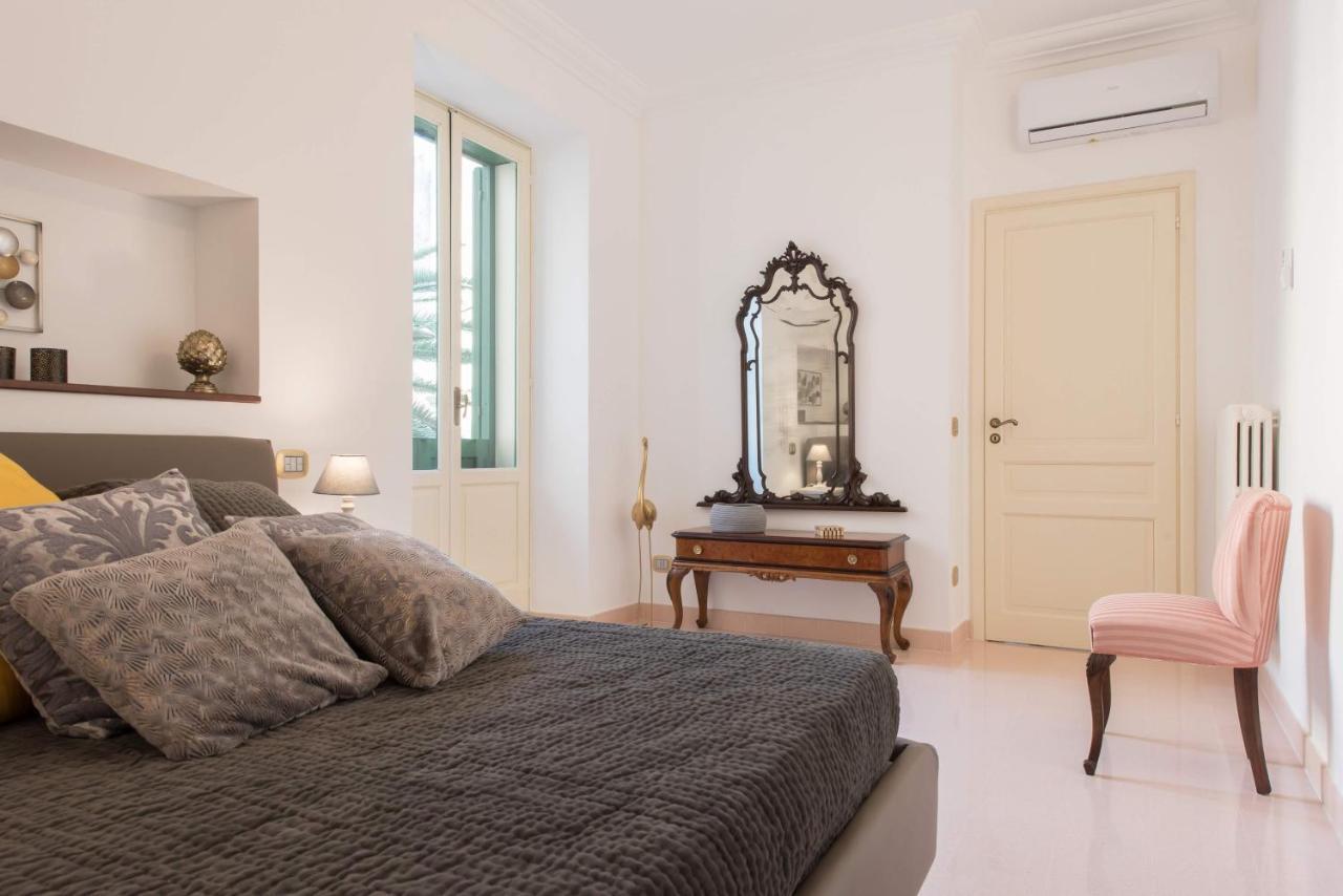 Duomo Seaside Deluxe Apartment By Ortigia Apartments Syracuse Екстер'єр фото