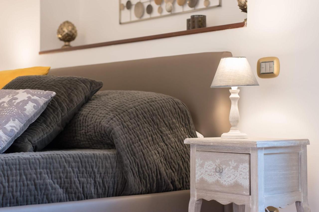 Duomo Seaside Deluxe Apartment By Ortigia Apartments Syracuse Екстер'єр фото