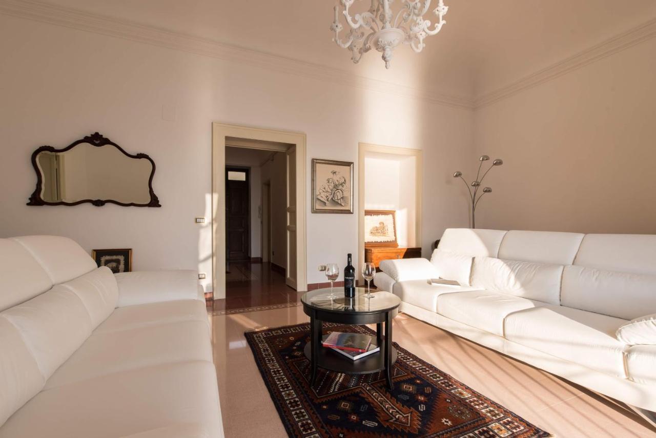 Duomo Seaside Deluxe Apartment By Ortigia Apartments Syracuse Екстер'єр фото